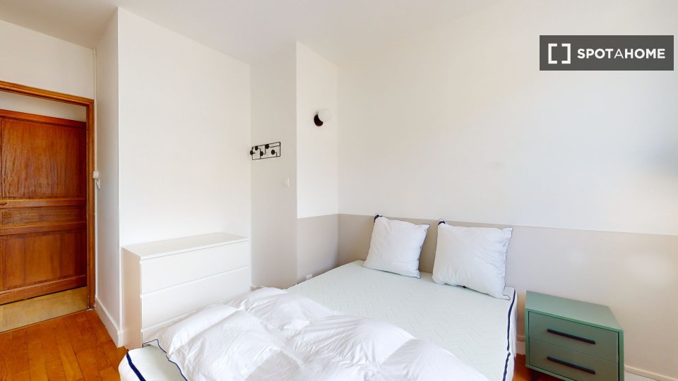 Double room Lyon, 15 beds — photo 2