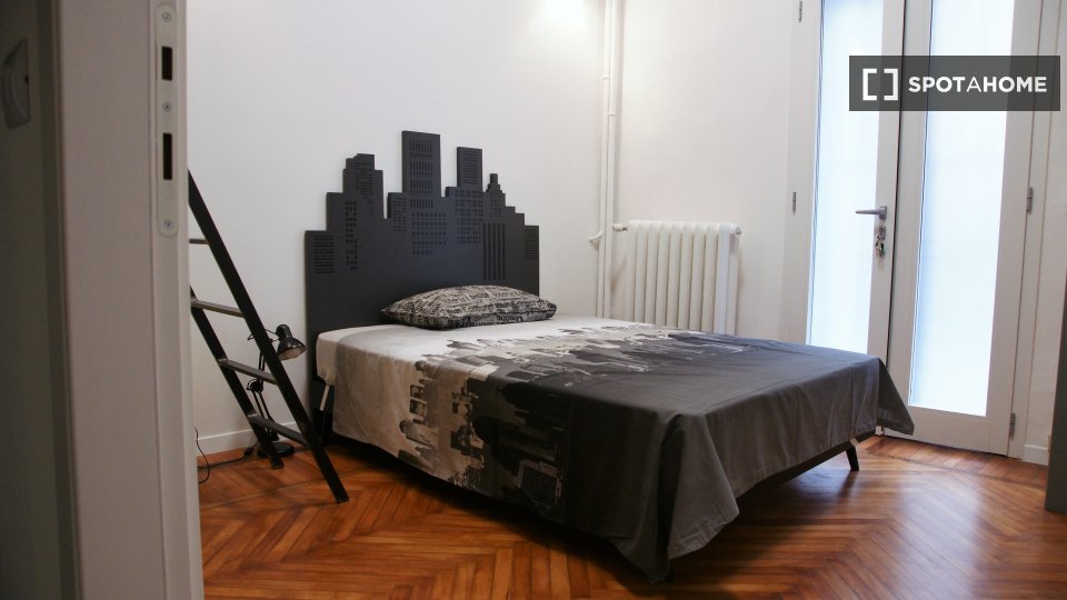 Double room Milan, 1 bed, 140m² — photo 3