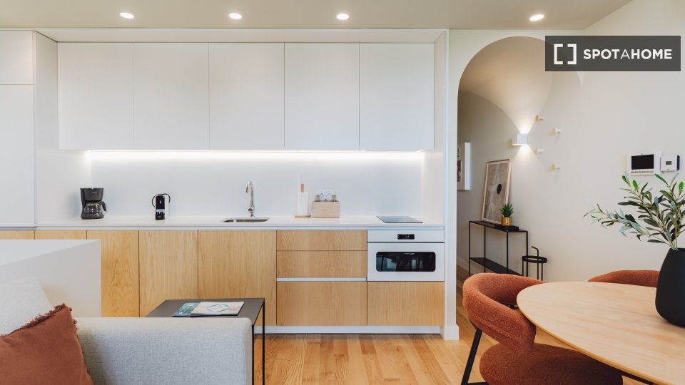 Apartment Porto, 1 bed, 51m² — photo 11
