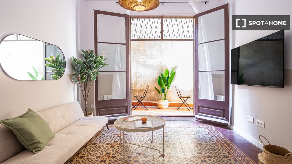 Double room Barcelona, 4 beds, 90m² — photo 11
