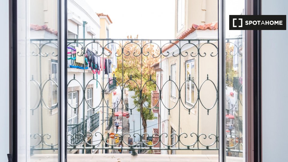 Apartment Lisbon, 3 beds, 100m² — photo 4