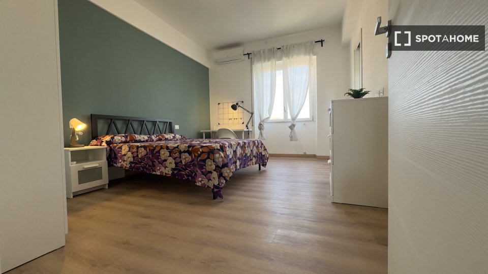 Double room Rome, 3 beds, 100m² — photo 32