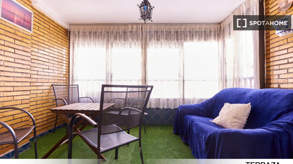 Double room Seville, 5 beds — photo 26