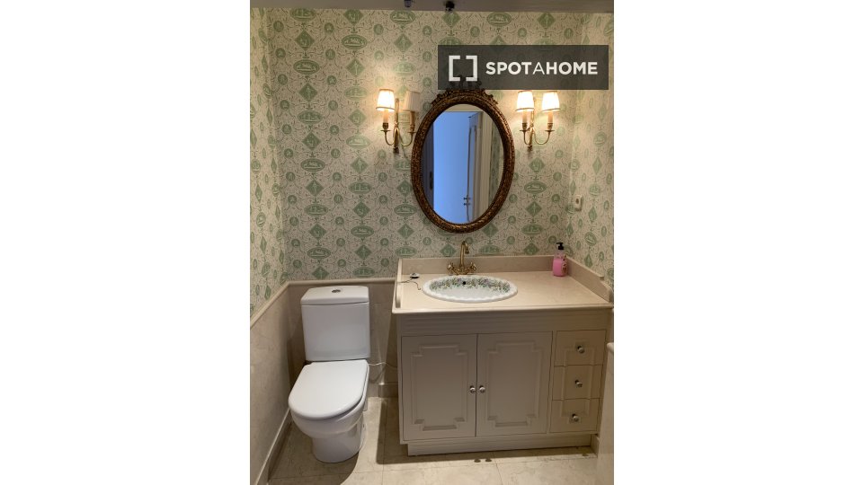 Double room Madrid, 6 beds — photo 1