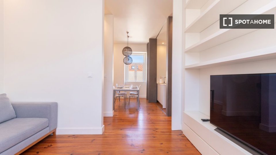 Apartment Lisbon, 4 beds — photo 14