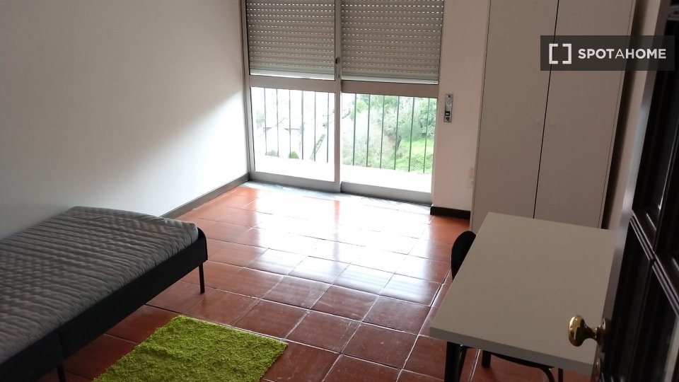 Double room Coimbra, 9 beds — photo 10
