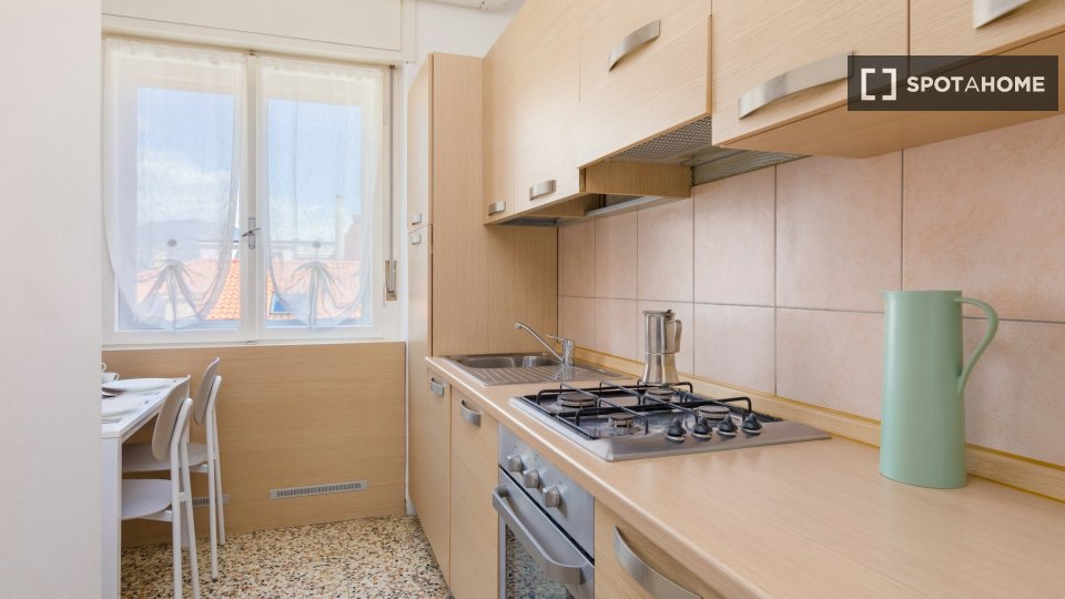 Double room Trento, 3 beds — photo 4