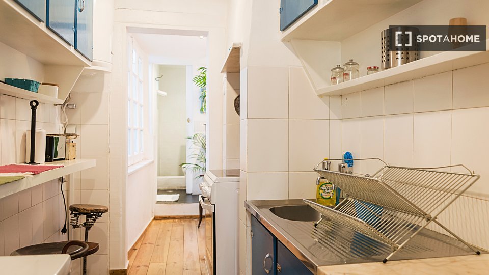 Apartment mono Lisbon, 45m² — photo 11