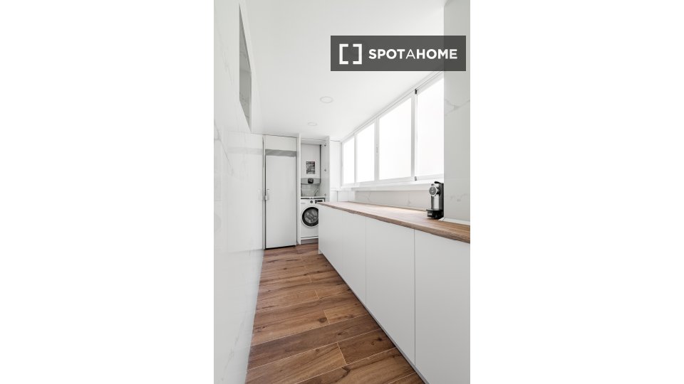 Apartment Madrid, 4 beds, 115m² — photo 19