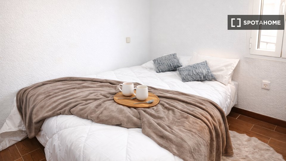 Double room Madrid, 4 beds, 75m² — photo 3