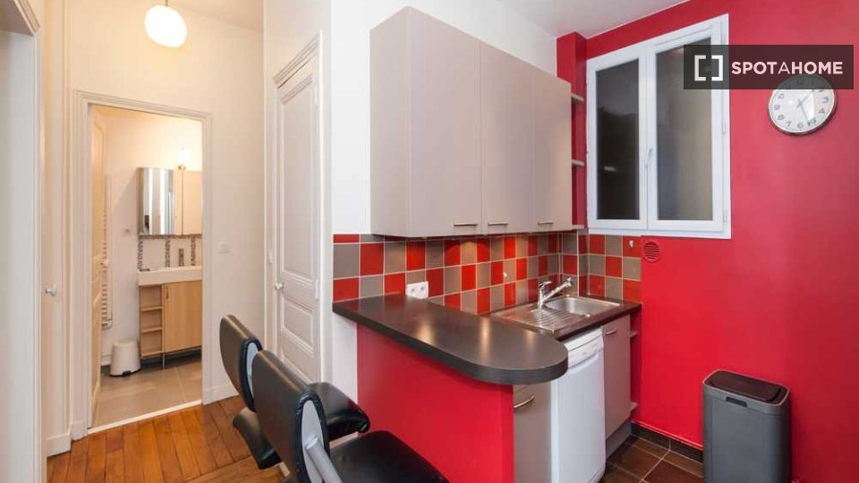 Double room Paris, 4 beds, 80m² — photo 8