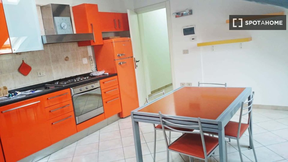 Apartment Turin, 1 bed, 65m² — photo 1