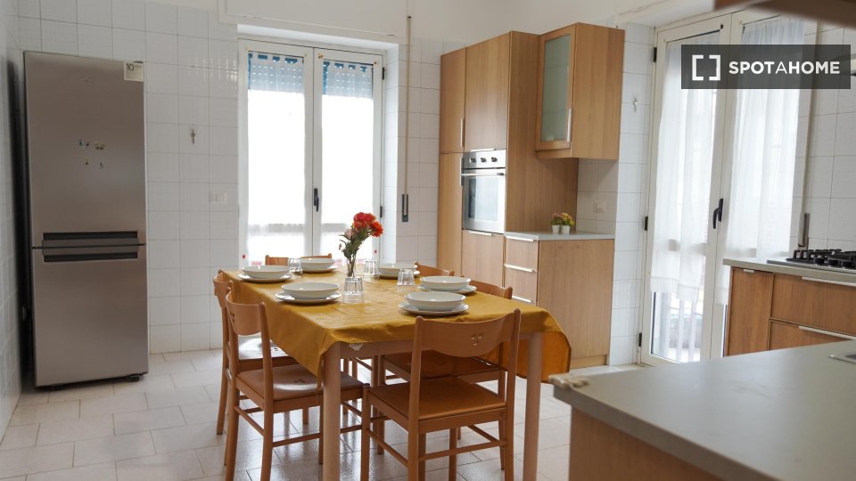 Double room Naples, 5 beds — photo 10