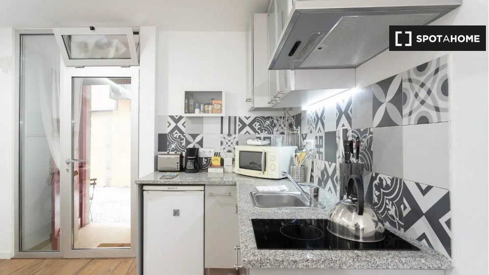 Apartment mono Lisbon, 50m² — photo 3