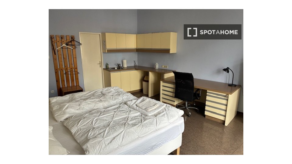 Double room Vienna, 3 beds, 88m² — photo 17