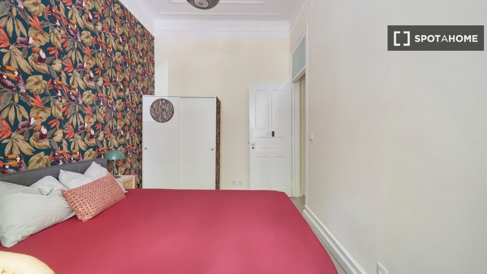 Double room Lisbon, 5 beds — photo 26