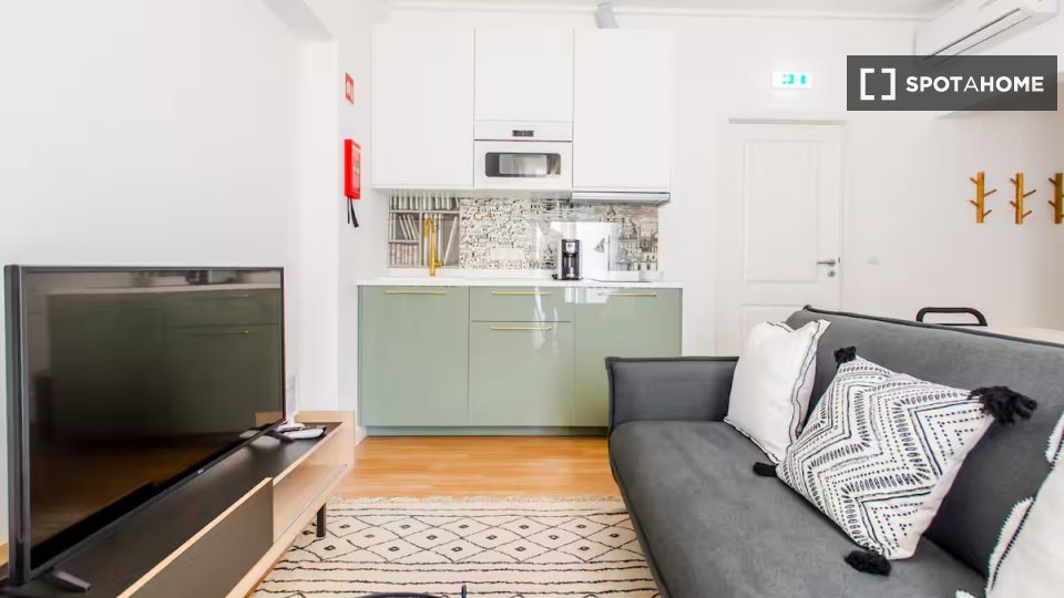 Apartment Lisbon, 2 beds — photo 18