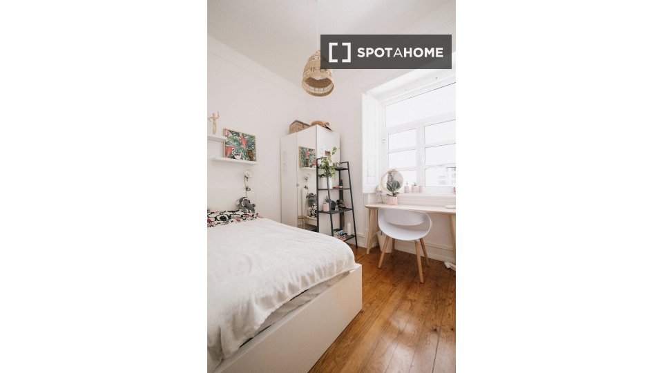 Double room Lisbon, 7 beds — photo 11