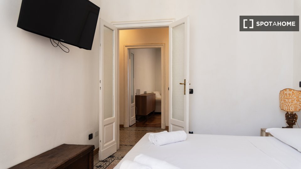 Apartment Milan, 2 beds, 65m² — photo 2