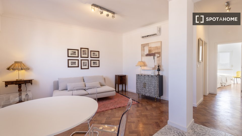 Apartment Lisbon, 2 beds — photo 16