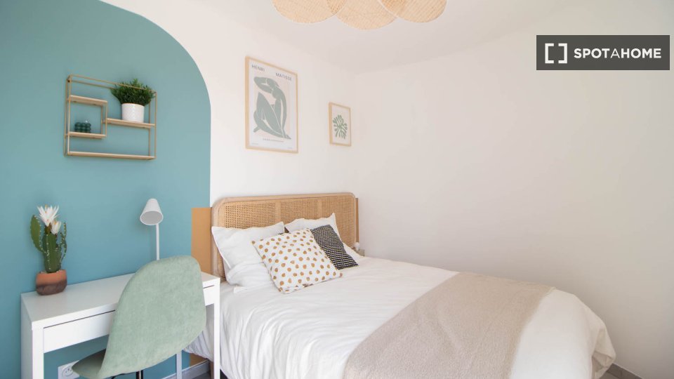 Double room Lyon, 5 beds — photo 12
