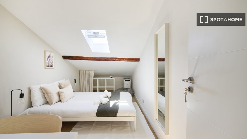 Double room Lisbon, 9 beds — photo 6