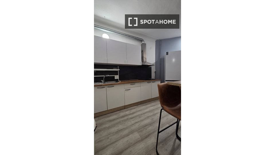 Double room Barcelona, 6 beds, 180m² — photo 13