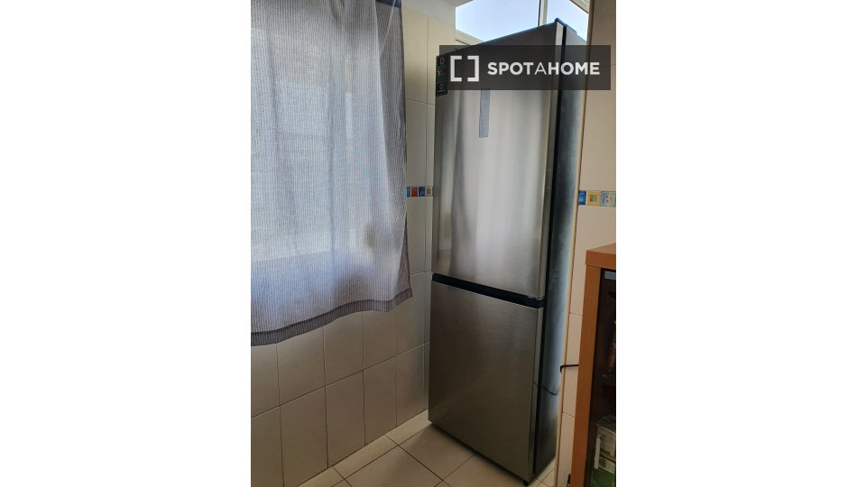 Apartment Lisbon, 2 beds, 70m² — photo 10