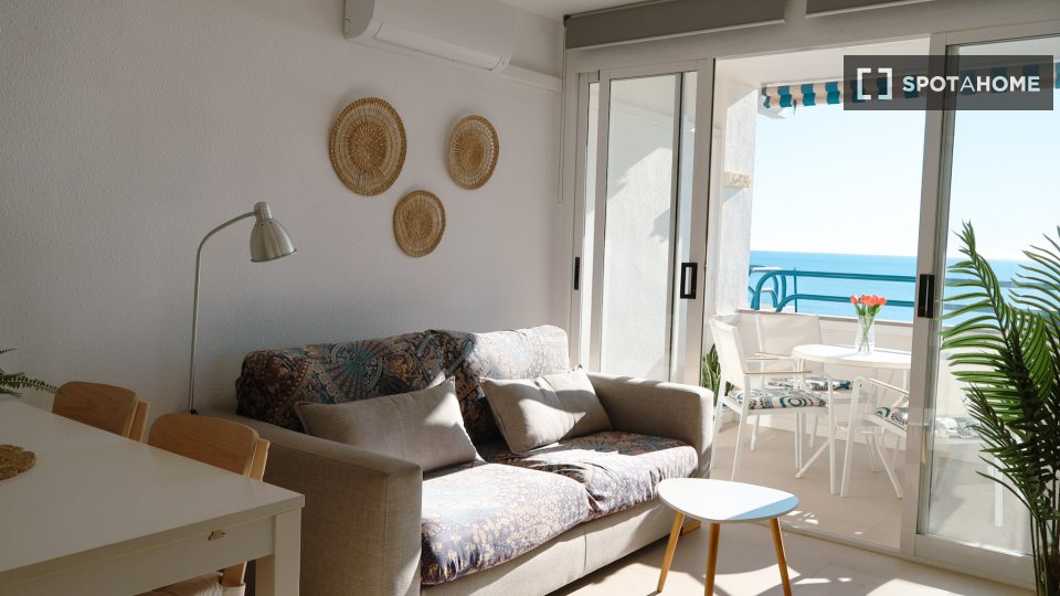 Apartment Valencia, 2 beds, 50m² — photo 17
