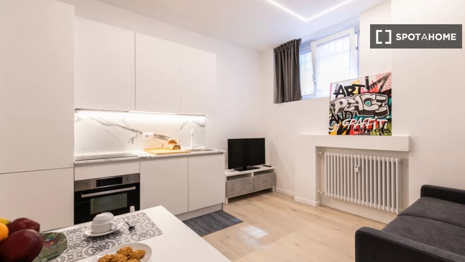 Apartment Milan, 1 bed, 33m² — photo 4