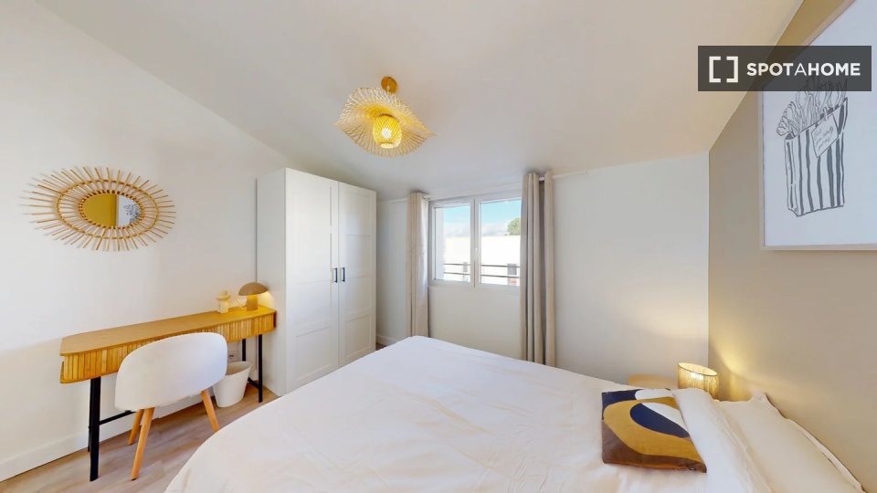 Double room Lyon, 17 beds — photo 25