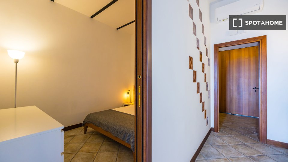 Apartment Naples, 1 bed, 80m² — photo 18