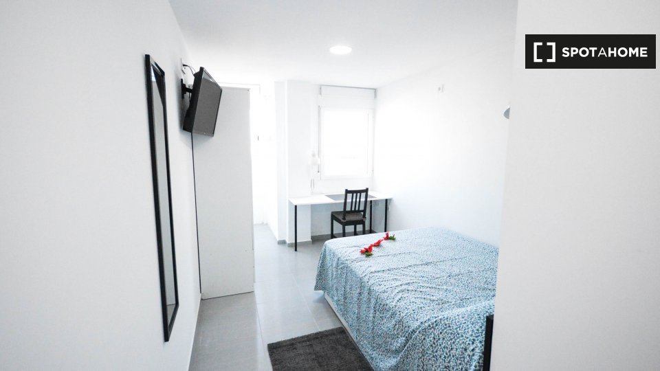Habitación en piso compartido en alquiler en La Creu del Grau, Valencia