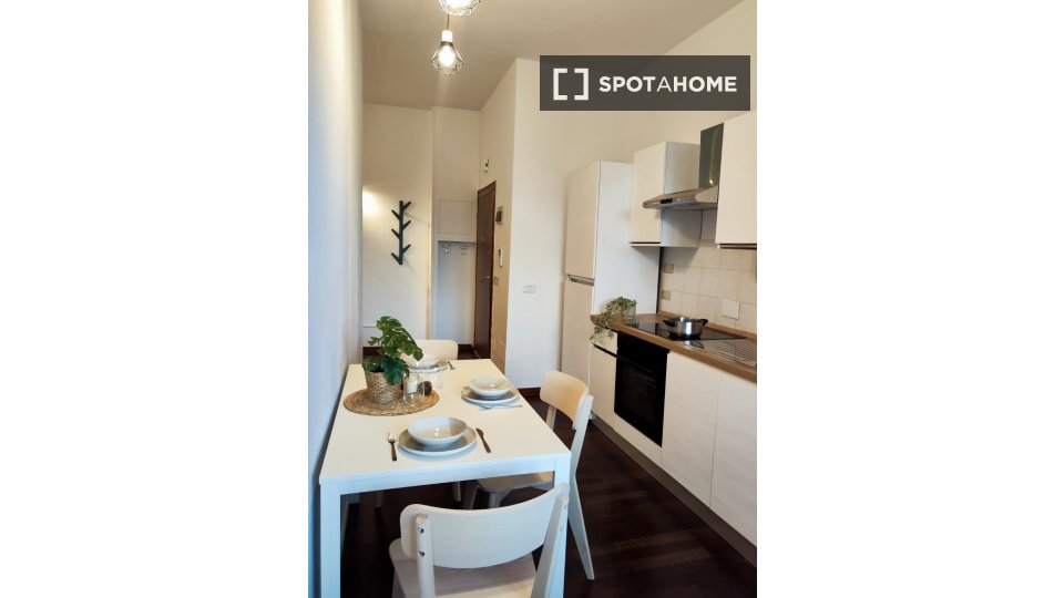 Double room Bologna, 3 beds — photo 12