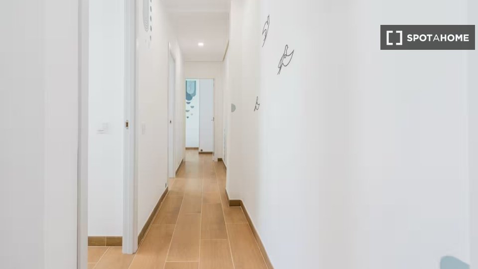 Apartment Valencia, 3 beds — photo 8