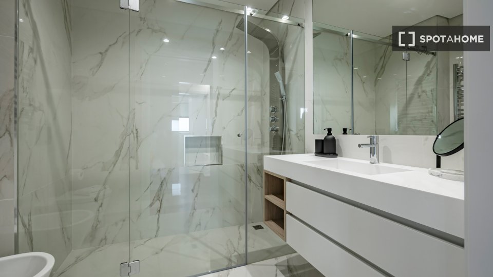 Apartment Porto, 2 beds, 85m² — photo 5