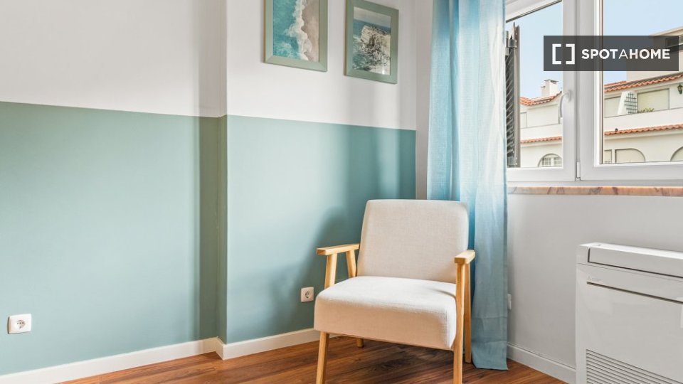 Double room Lisbon, 9 beds — photo 12