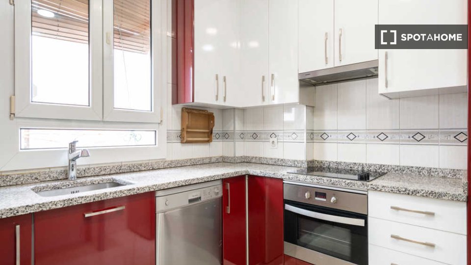 Double room Madrid, 6 beds — photo 21