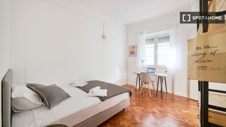 Double room Lisbon, 7 beds — photo 2