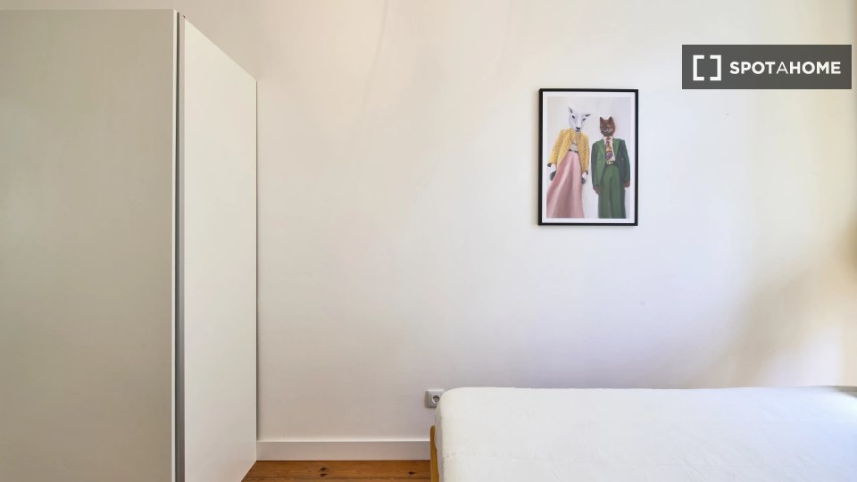 Double room Lisbon, 13 beds — photo 3