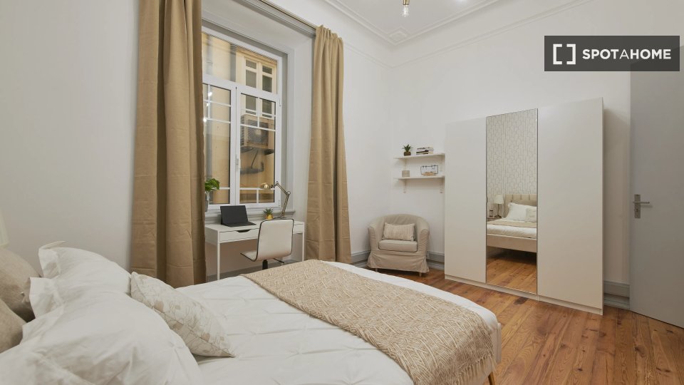 Double room Lisbon, 10 beds — photo 13