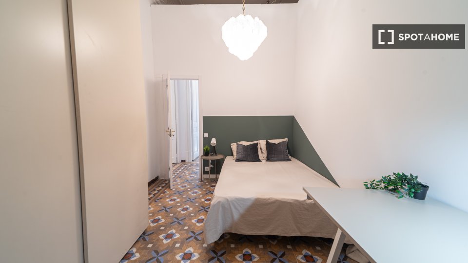 Double room Barcelona, 8 beds, 190m² — photo 7