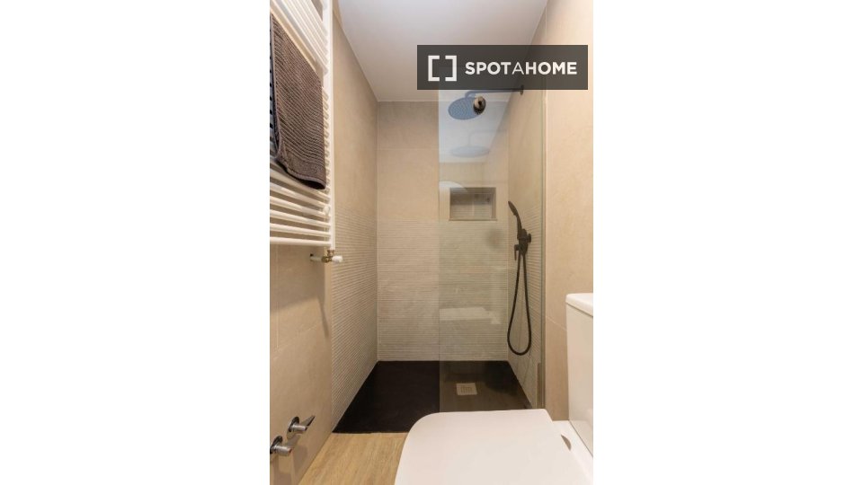 Apartment Madrid, 2 beds, 80m² — photo 2