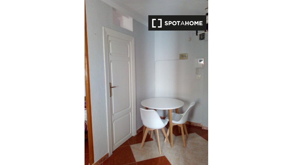 Apartment mono Valencia, 35m² — photo 1