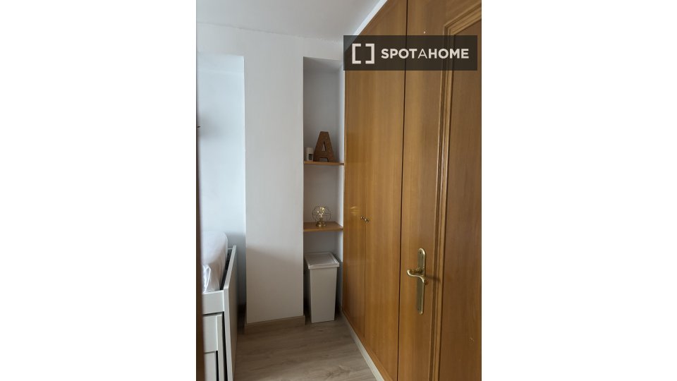 Chambre double Valence, 3 chambres, 130m² — photo 16