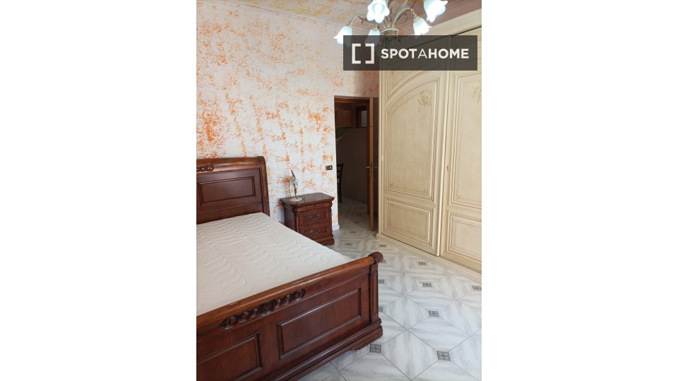 Double room Rome, 4 beds, 105m² — photo 1