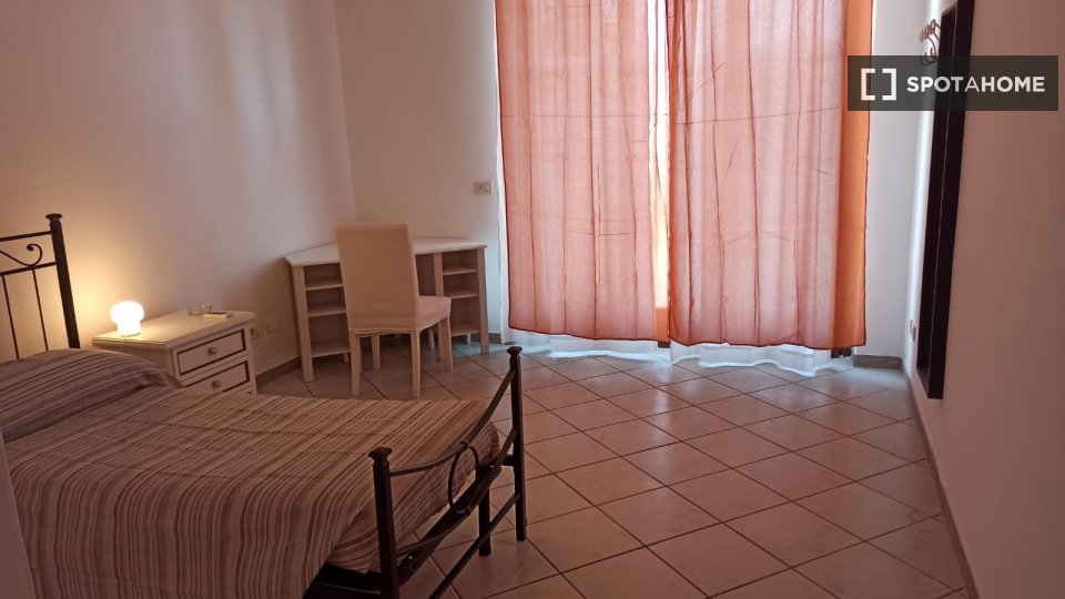 Double room Rome, 16 beds, 200m² — photo 7
