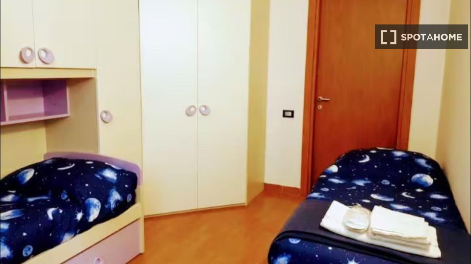 Double room Milan, 4 beds — photo 16