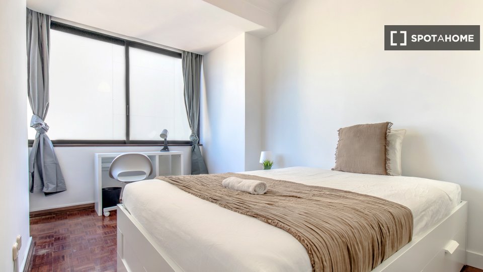 Double room Lisbon, 10 beds — photo 15