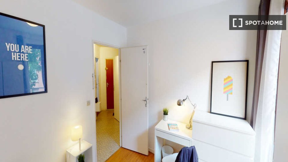 Double room Lille, 3 beds, 60m² — photo 2